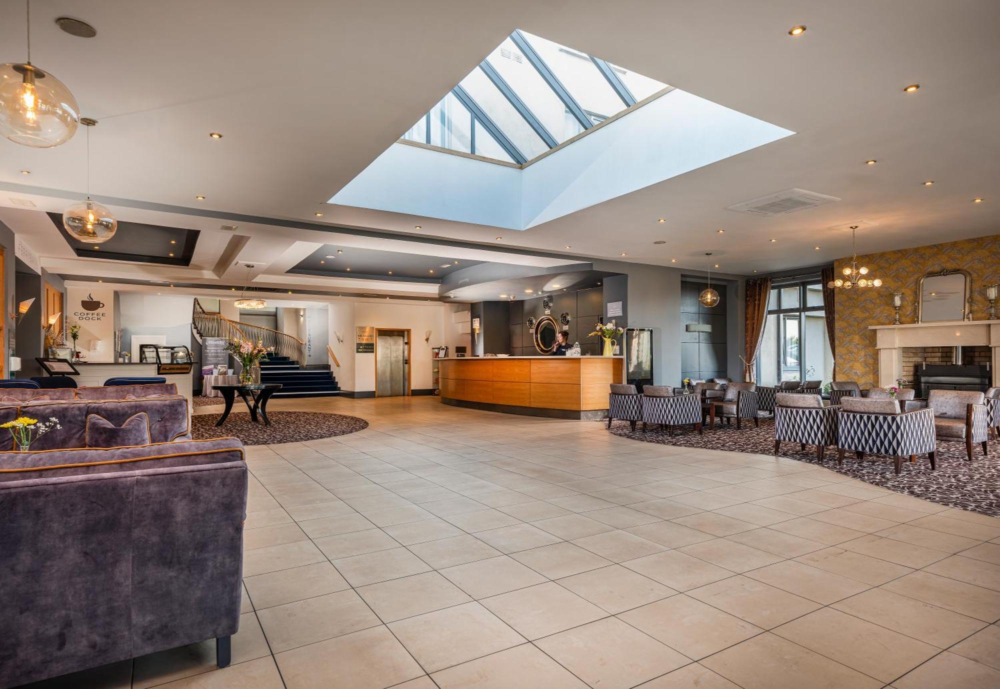 Arklow Bay Hotel Экстерьер фото